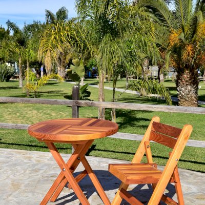 Wooden Folding Chair (Options: Redwood, No Cushion, Transparent Premium Sealant) and Round Folding Table.