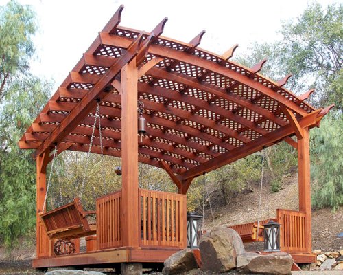 Watch a Gorgeous Redwood Pergola Get Assembled in this 2-Minute Video