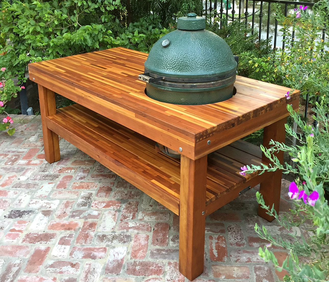 Specialty Tables