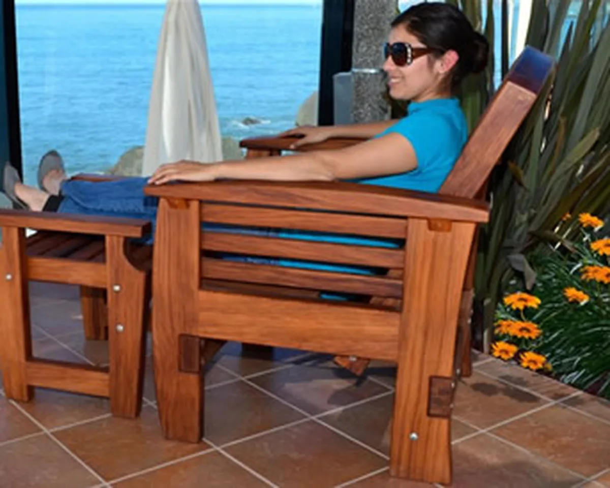 Reclining Redwood Easy Chair