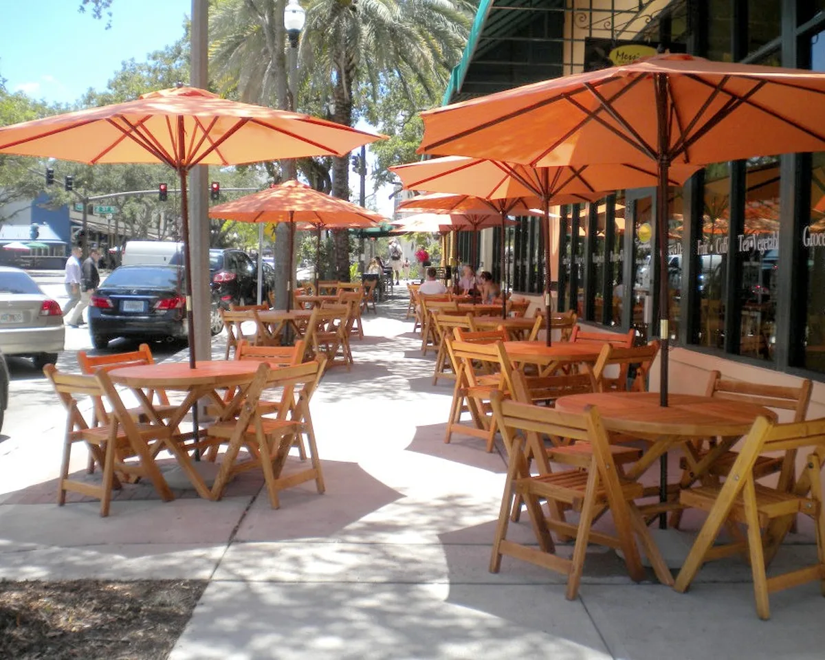 Round Folding Table